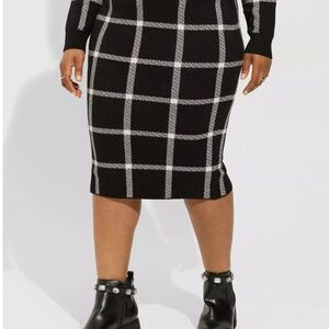 Torrid Black & White Plaid Jacquard Midi Pencil Skirt – Size 5